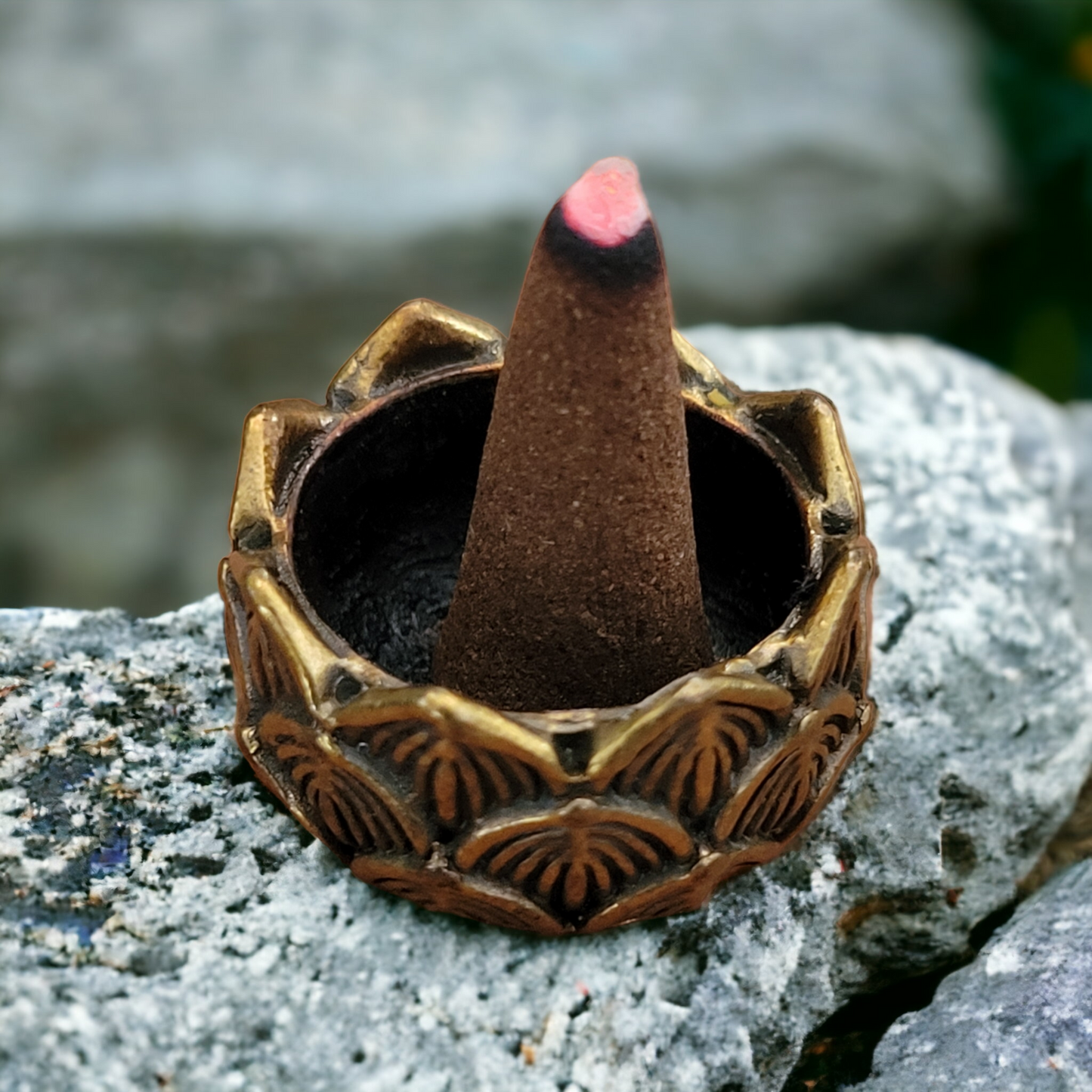 10 Premium Cinnamon All Natural Hand Rolled Incense Cones Spiced Aromatherapy Delight