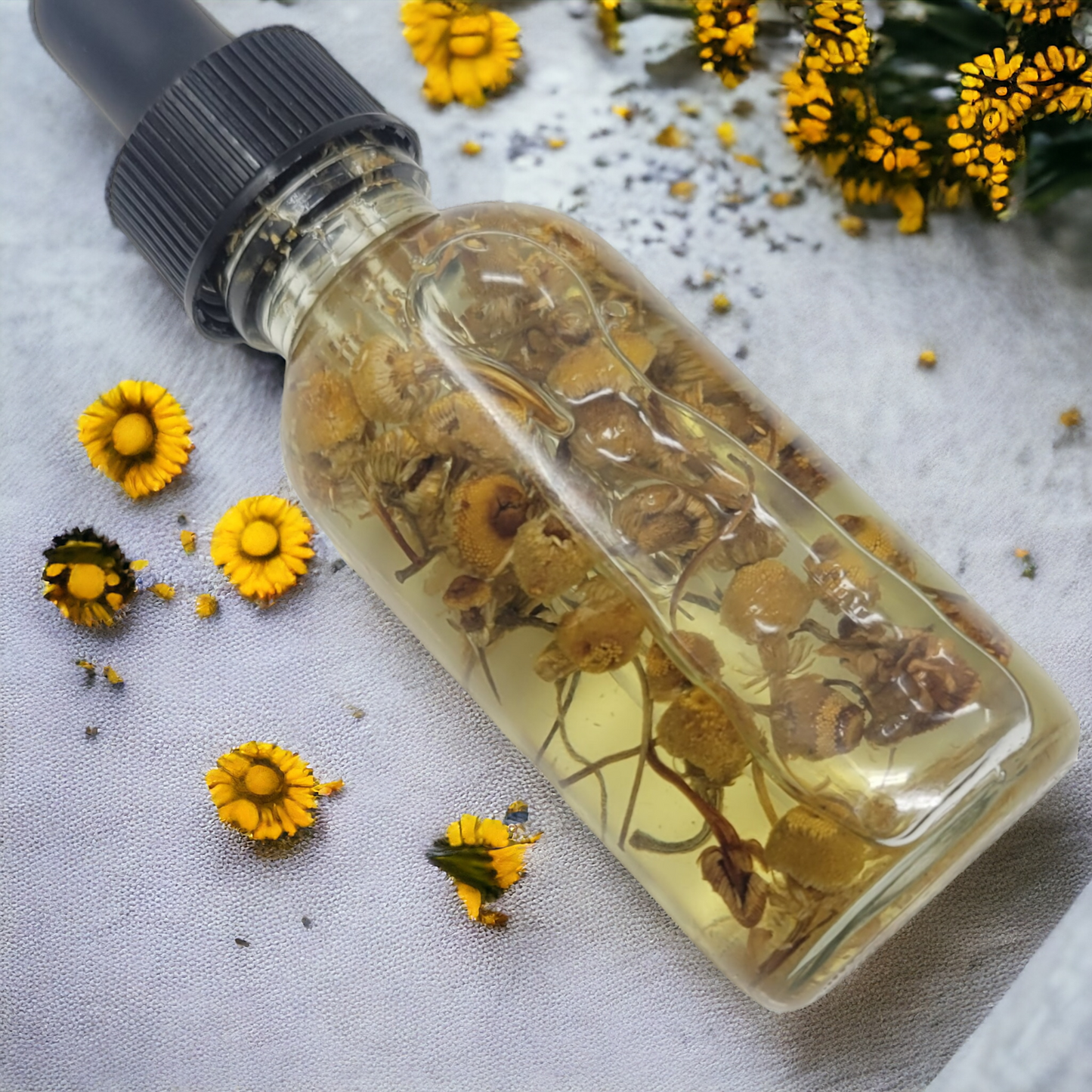 Chamomile Multi-Use Oil: Versatile Elixir for Hair, Nails, and Body